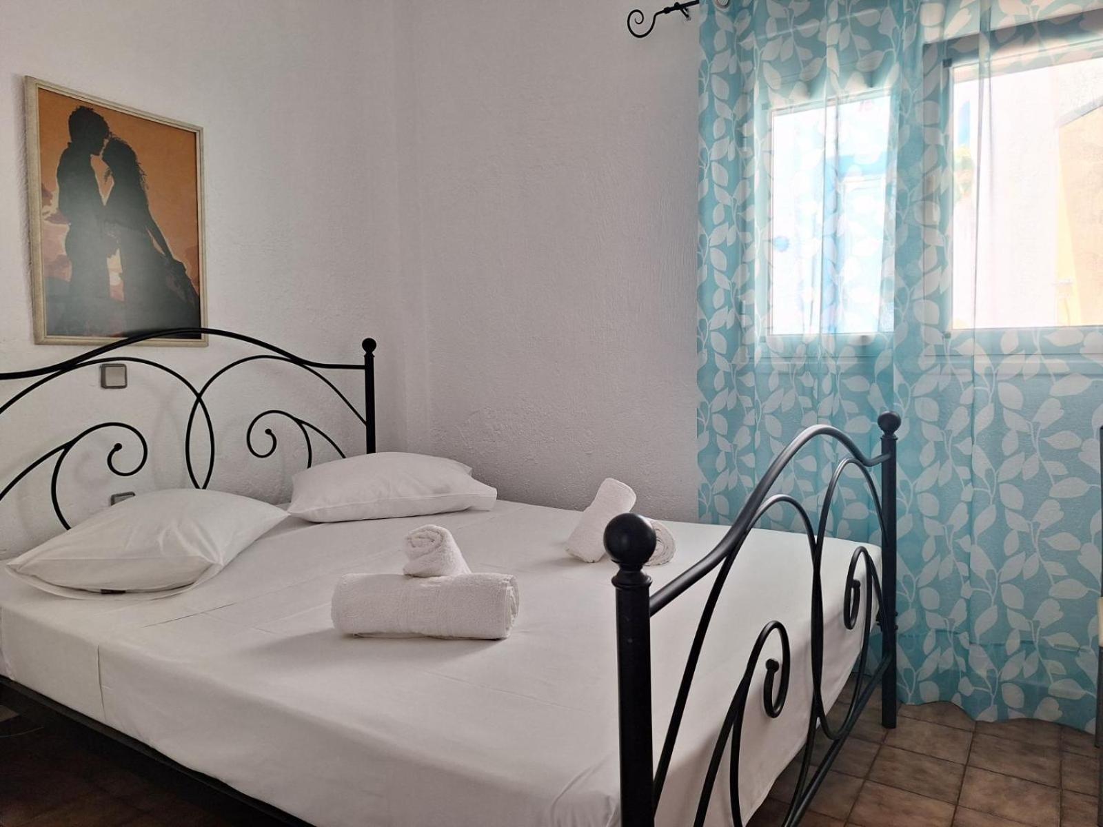 Βig Βlue Apartments Makrýgialos 外观 照片